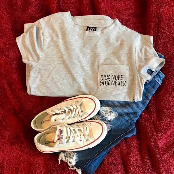 Modern Lux Gray Graphic Pocket Tee - Size: XS - Picture 1 of 4